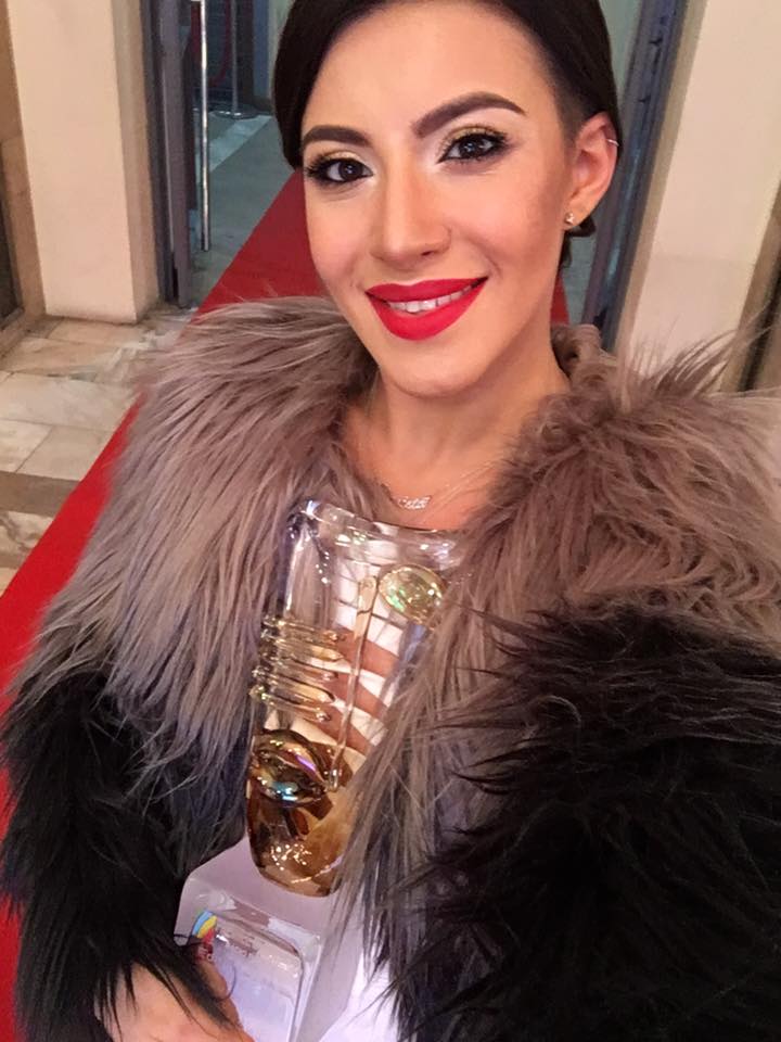Nicoleta Nucă, onorată în România cu premiul pentru „Cel mai bun debut din 2015”