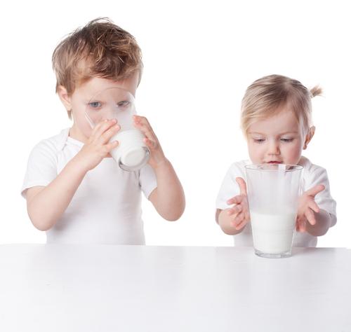 Молоко и кисломолочные продукты в рационе ребенка. Интервью с нутрициологом Анастасией Валак