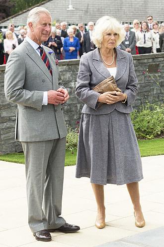 Prințul Charles divorțeaza de Camilla Parker-Bowles