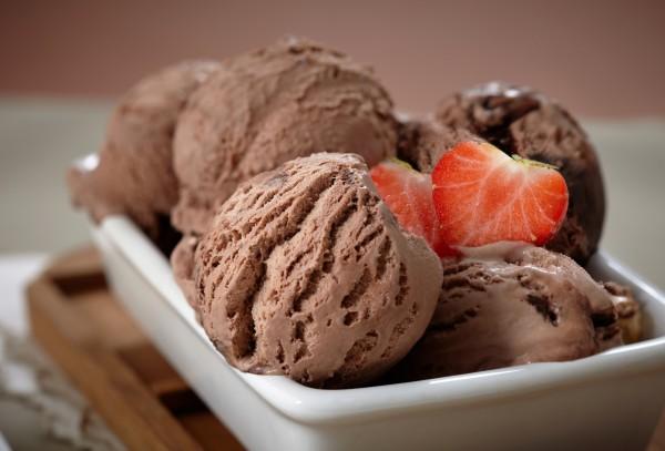 Înghețată de ciocolată