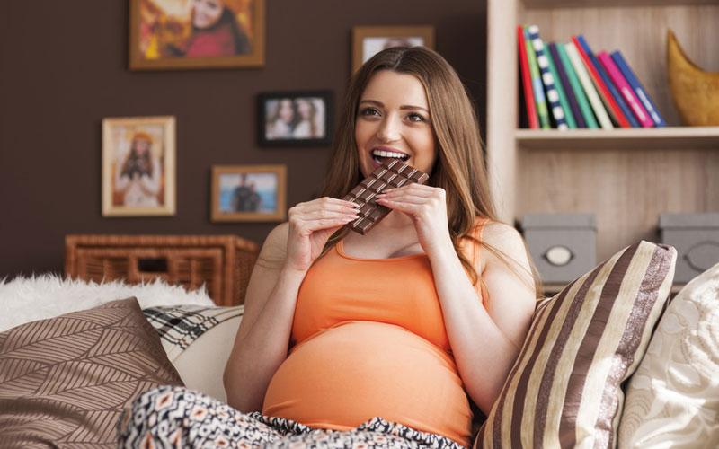 О чем говорит тяга к определенным продуктам во время беременности