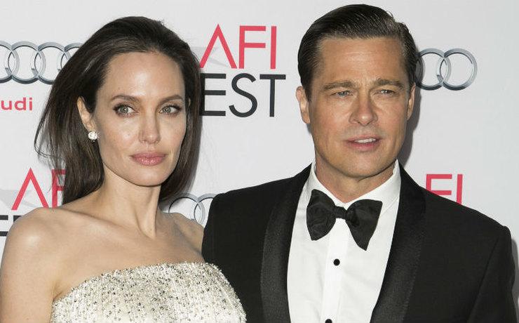 Брэд Питт признался, что отношения с Анджелиной Джоли спас штамп в паспорте