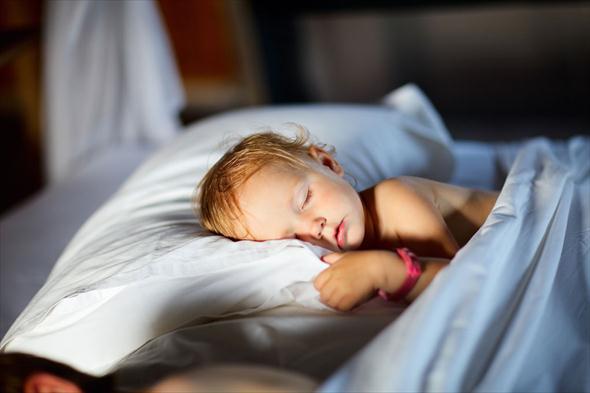 Dr. Komarovsky: Inversarea ritmului somn-veghe la bebeluși