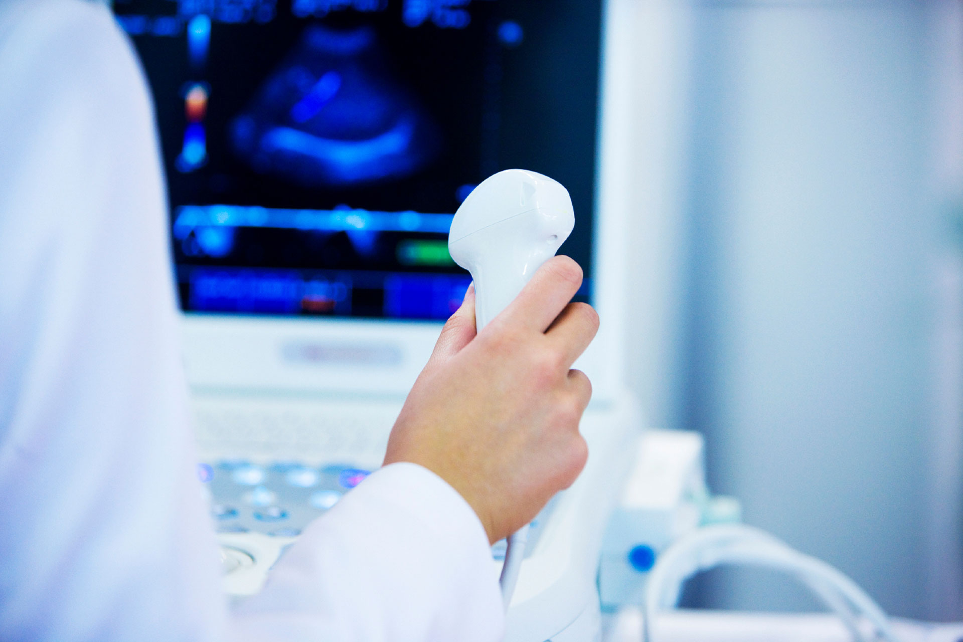 Vizita la ginecolog: Ce trebuie să știm?