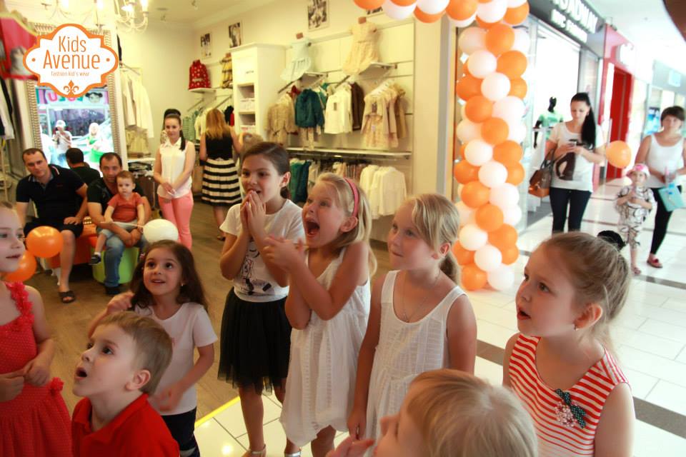 Deschiderea magazinului de haine pentru copii Kids Avenue