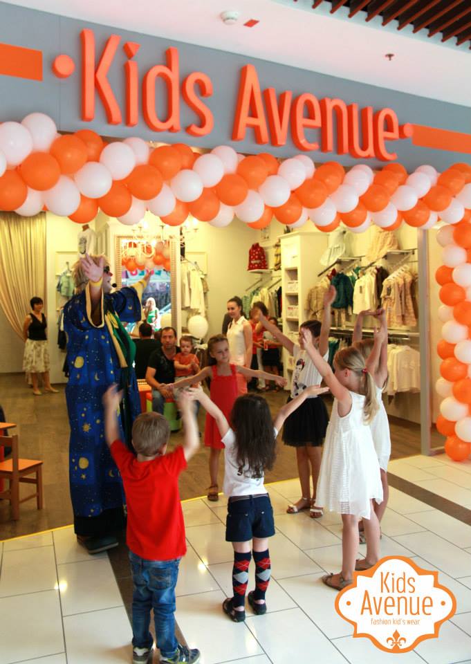 Deschiderea magazinului de haine pentru copii Kids Avenue