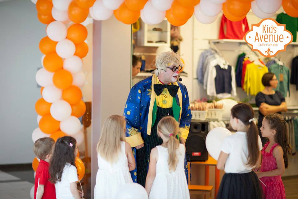 Deschiderea magazinului de haine pentru copii Kids Avenue