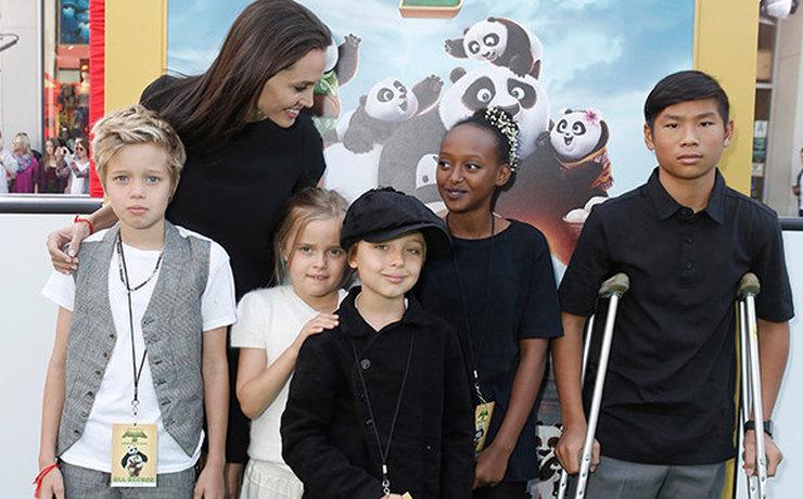 Angelina Jolie a câştigat custodia unică a copiilor