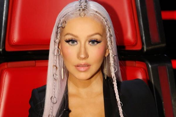 Christina Aguilera este de nerecunoscut la doi ani dupa ce a nascut!