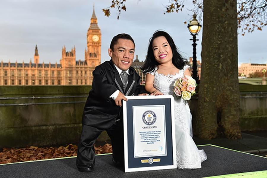 Cei mai scunzi îndrăgostiți din lume s-au căsătorit și au ajuns în Cartea Recordurilor Guinness