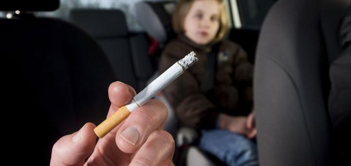 Пассивное курение - одна из причин проблем с поведением у детей