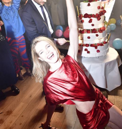 Наталья Водянова с размахом отметила день рождения в Париже