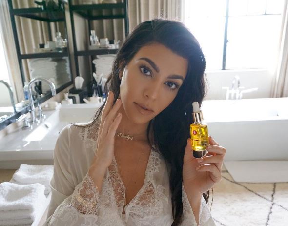Ce sume colosale încasează surorile Kardashian pentru o singură postare pe Instagram