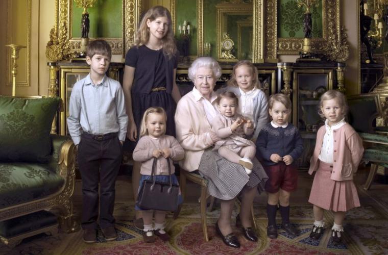 Regina Elisabeta are o poreclă drăgălaşă. Cum i se adresează nepoţii