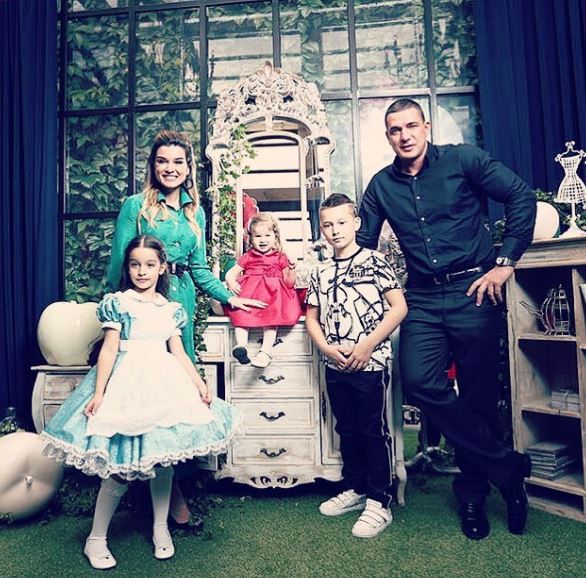 Муж Ксении Бородиной обнаружил «двойника» дочери