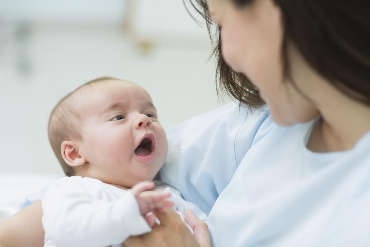 Младенческая регургитация: причины и методы профилактики срыгивания