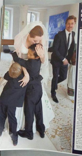 Poze noi de la nunta Angelinei Jolie si a lui Brad Pitt! Vezi cum a aratat tortul miresei