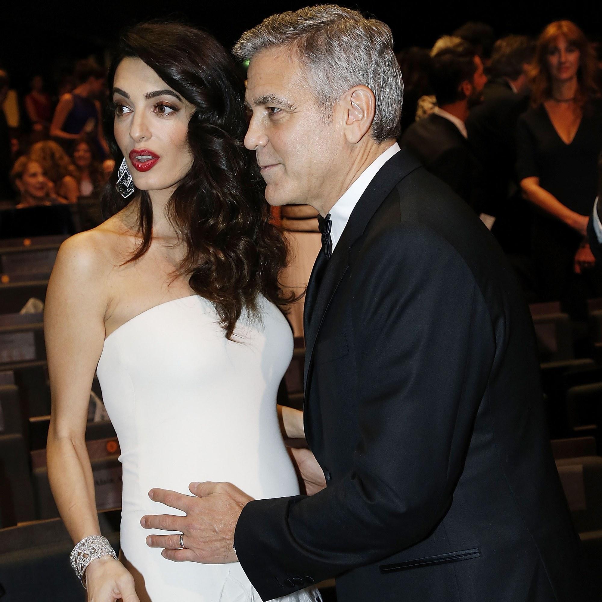 Amal Clooney își face griji că prea tare s-a îngrășat după naștere