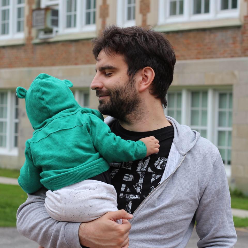 Alecu Mătrăgună a postat o poză emoționantă cu fiul său