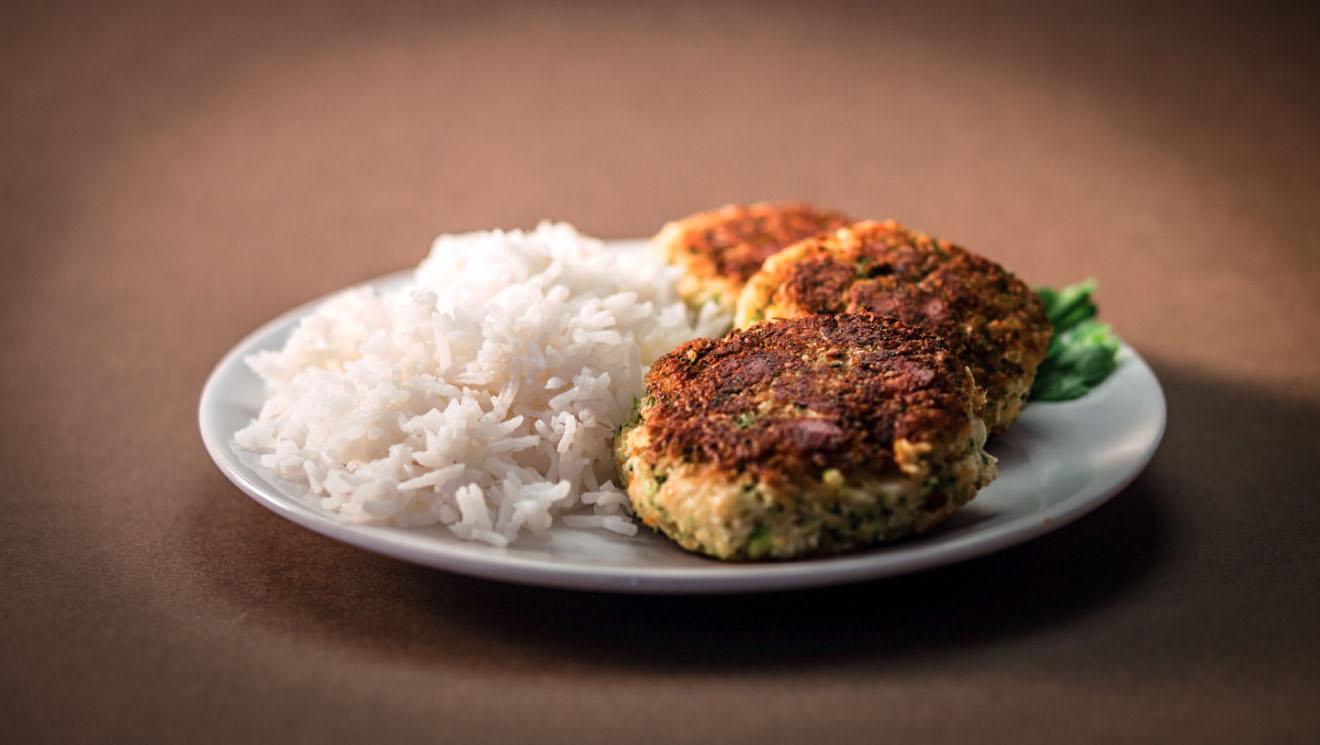 Pârjoale vegetariene din conopidă