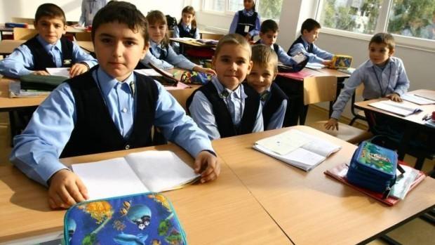 В школах и детских садах Яловенского района появятся обучающие компьютерные программы