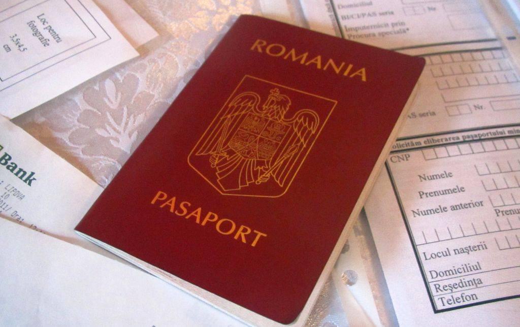 Minorii vor putea obține cetățenia română la cererea părinților și odată cu aceștia