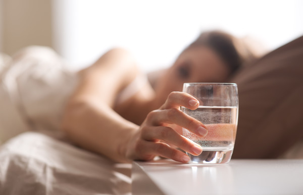 5 momente din zi în care, dacă bei apă, te vindeci