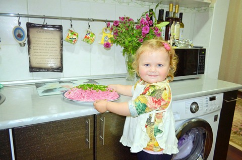 La nici 4 anișori, Gabriela Leahu îi face concurență mamei sale la gătit