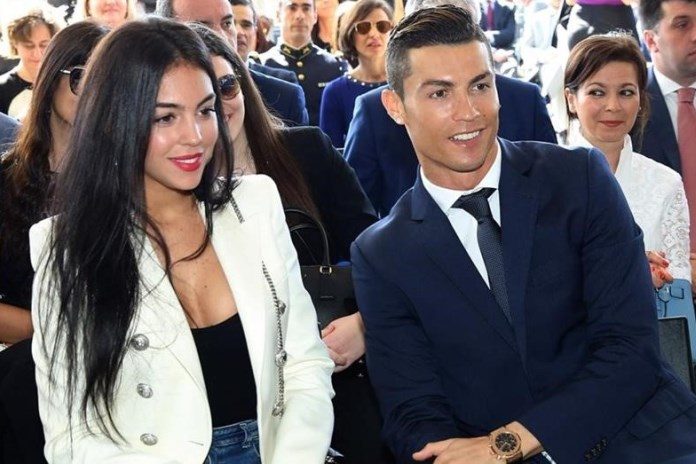 Cum arată iubita lui Ronaldo la o săptămână după nastere (VIDEO)