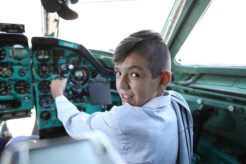 45 de copii au făcut cunoştinţă cu lumea fascinantă a aviaţiei