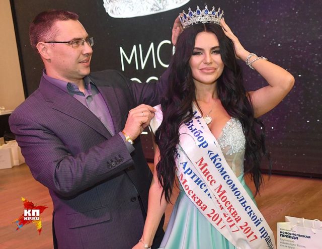 O moldoveancă a pus mâna pe premiu la Miss Moscova 2017