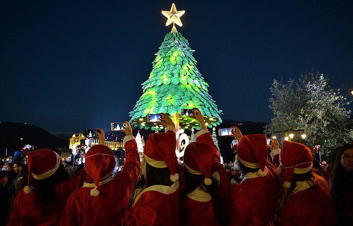 Bradul din Orhei, într-un top cu cei mai frumoși pomi de Crăciun din lume