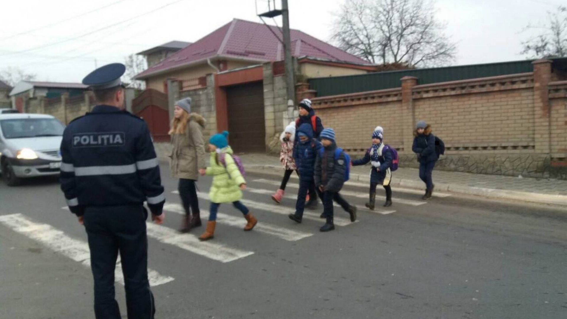 "Bunicii Grijulii" au organizat un concurs pentru copii. Se pun la bătaie mai multe gadgeturi