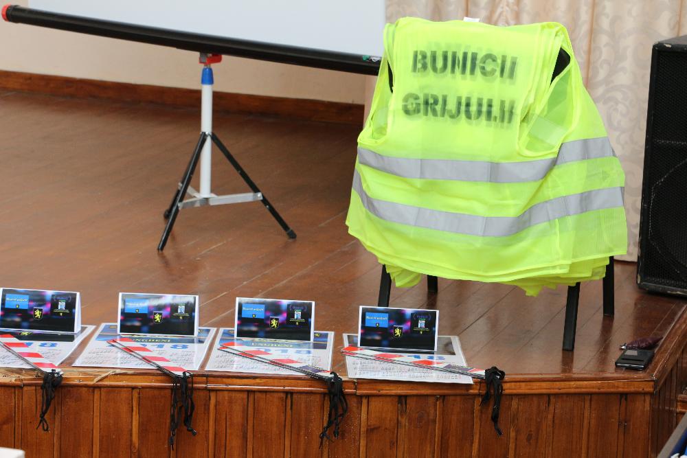 "Bunicii Grijulii" au organizat un concurs pentru copii. Se pun la bătaie mai multe gadgeturi