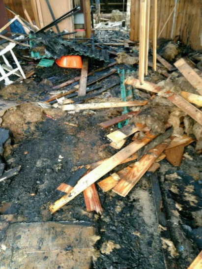 Le-a ars casa în ajun de Paște. Familia Zorilă are nevoie de ajutorul nostru