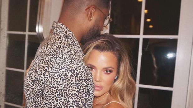 Khloe Kardashian a născut în faţa camerelor de filmare