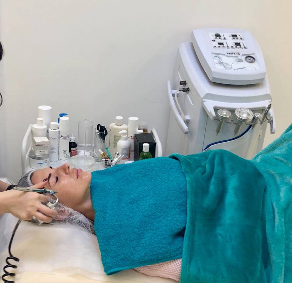 Cele mai eficiente proceduri de estetică și remodelare după naștere și în timpul alăptării