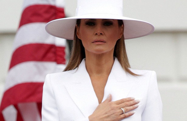 Prima doamnă a SUA este omagiată. Câți ani împlinește Melania Trump