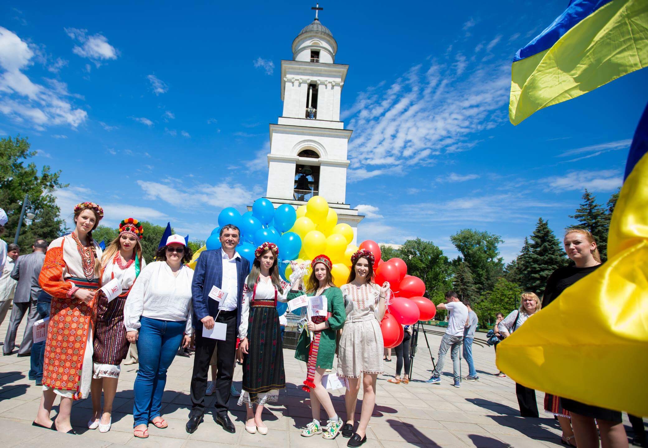 Cum a fost la Ziua Internațională a Cămășii Ucrainene