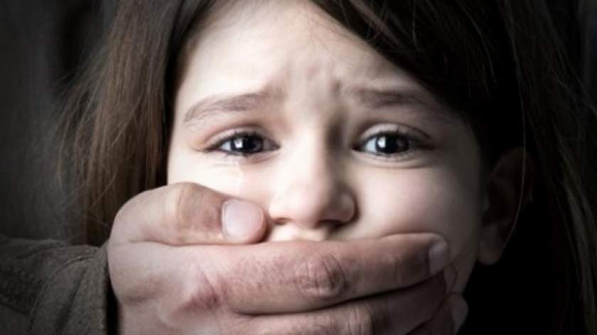 4-летняя девочка стала жертвой сексуальных домогательств в детском саду