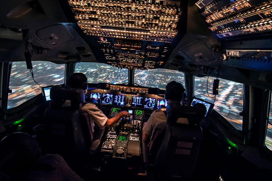 Poze uluitoare din cabina pilotului. Pilotul arată felul în care privește lumea