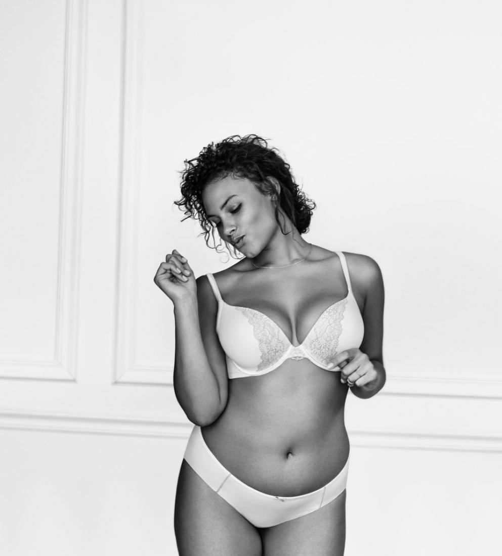 Plus-size модели объявили войну Victoria's Secret