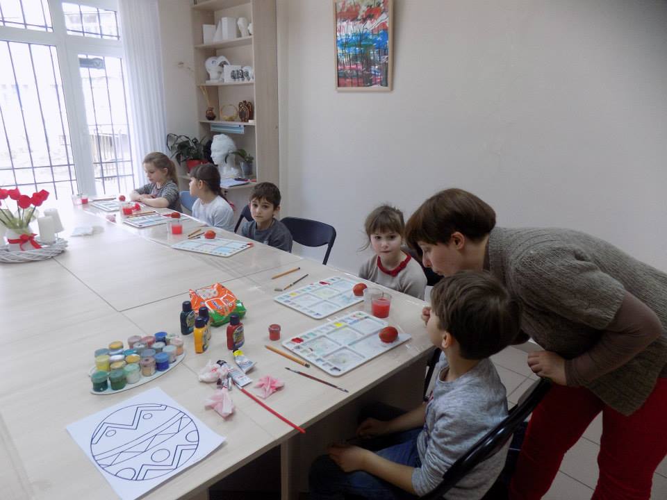 Angela Iurcu despre lecțiile pentru copii și părinții lor la Art Studio Picasso