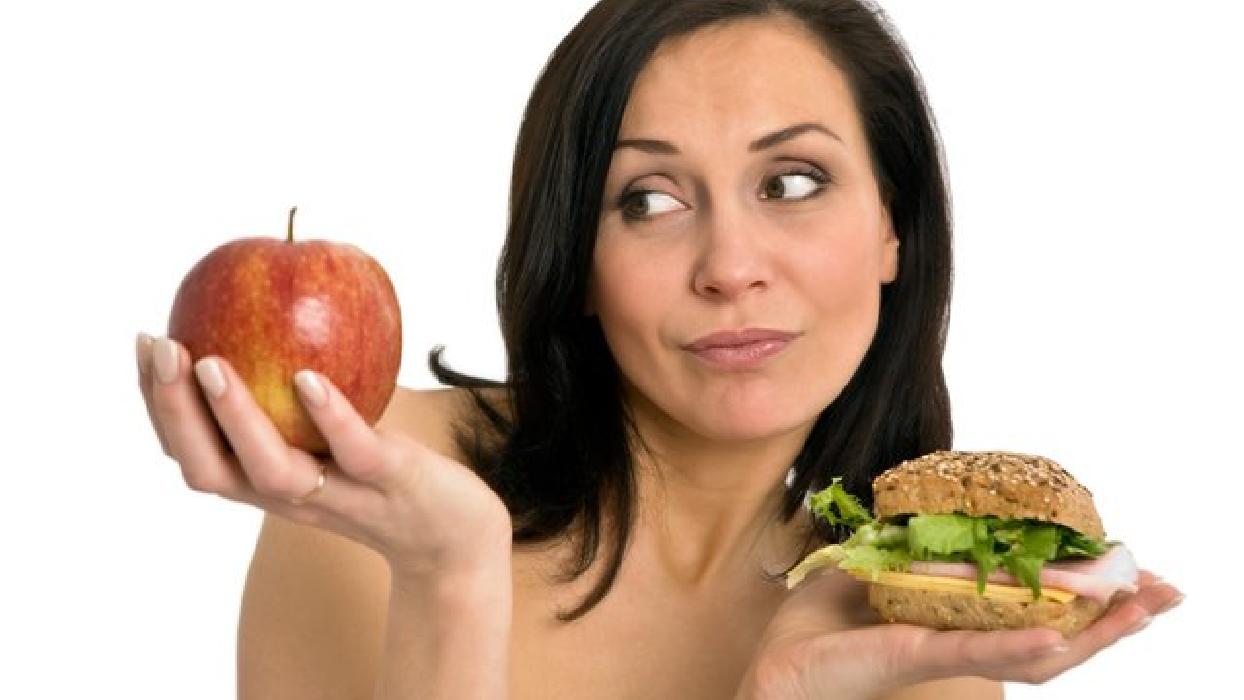 Зачем вы себя обманываете: развеиваем популярные мифы о питании и диетах