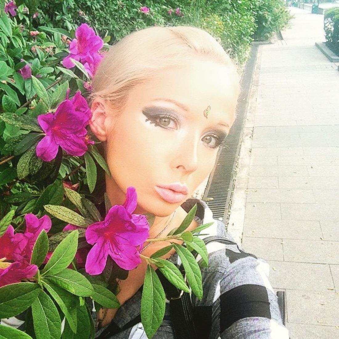 Живая Барби Валерия Лукьянова показала «кукольное» тело