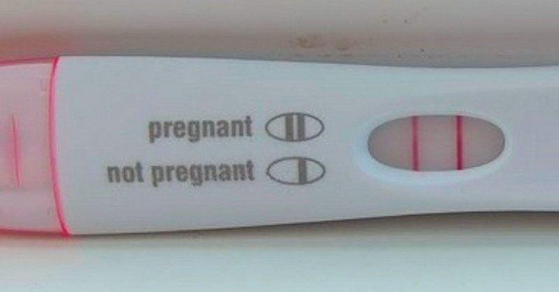 Шутки ради он решил сделать тест на беременность. Эта выходка спасла ему жизнь!