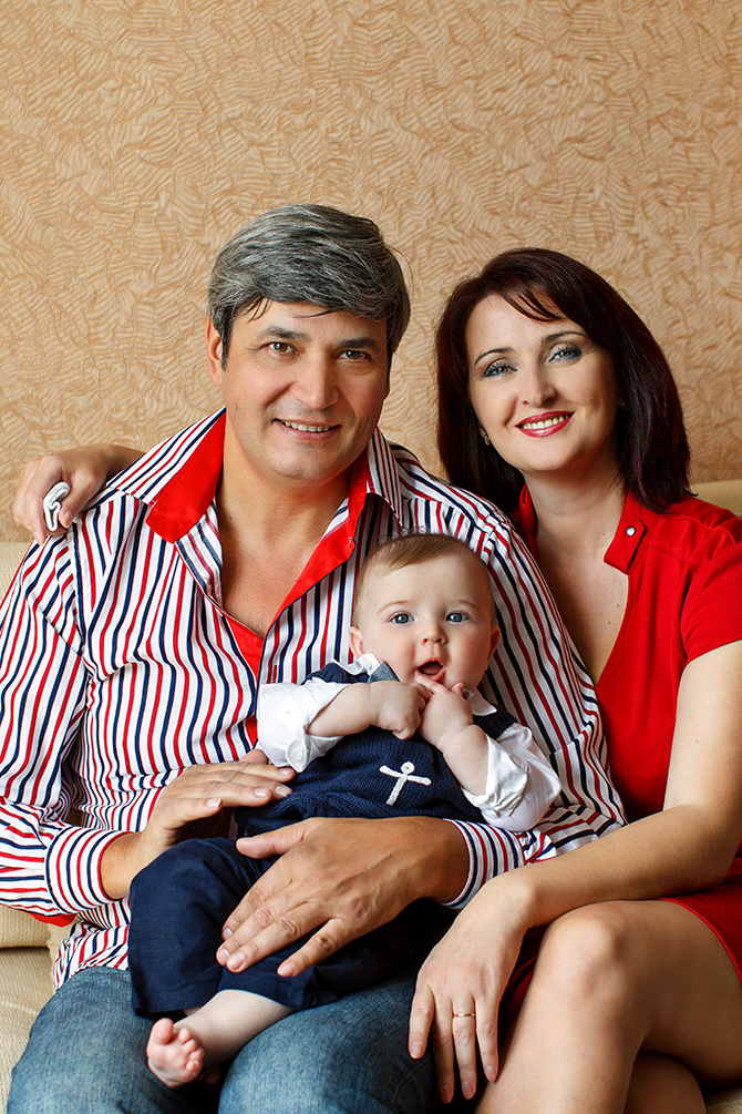 Family Portrait: Constantin și  Valentina Moscovici