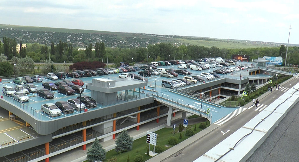 Стала известна стоимость услуг новой парковки в Кишиневском аэропорту