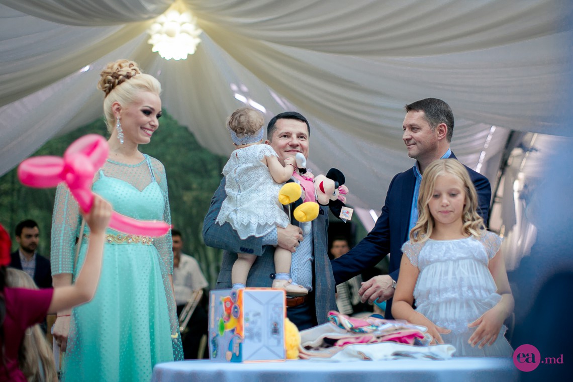Micuța Familiei Ștefăneț are 1 an! Iată ce petrecere i-au organizat părinții (Foto)