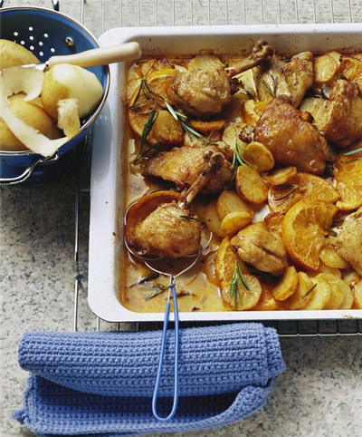 Куриные бедрышки с картофелем и орегано по рецепту Джейми Оливера